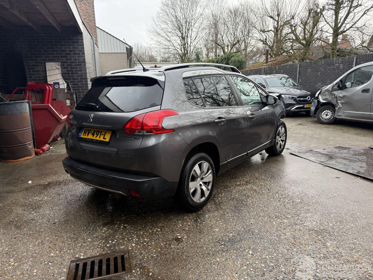 Peugeot 2008 1.2 PureTech Style (SUV 5-dr.)