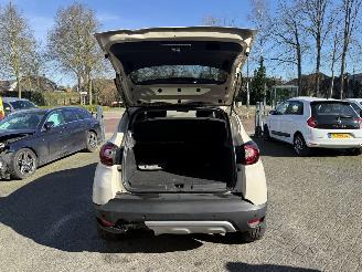 Renault Captur 0.9 TCe Intens (SUV 5-dr.) picture 12