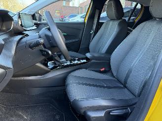 Peugeot 208 1.2 PureTech Allure (Hatchback 5-dr.) picture 15