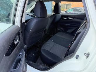 Nissan Qashqai 1.2 Acenta (SUV 5-dr.) picture 21