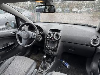 Opel Corsa 1.4-16V Cosmo (Hatchback 5-dr.) picture 34