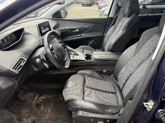 Peugeot 5008 1.2 PureTech Allure (SUV 5-dr.) picture 17