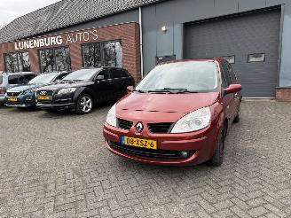 Vaurioauto  passenger cars Renault Mégane Scénic 1.6-16V AUTOMAAT  Business Line (MPV 5-dr.) 2008/2