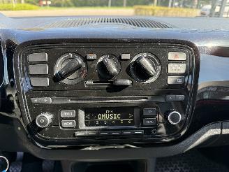 Volkswagen Up! 1.0 cheer up! BlueMotion picture 18