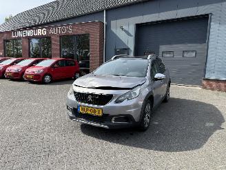 Schadeauto Peugeot 2008 1.2 PureTech  AUTOMAAT Allure  CROSSWAY  (SUV 5-dr.) 2017/5