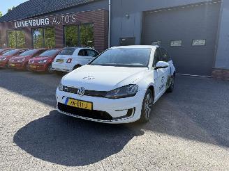 Schadeauto Volkswagen e-Golf e-Golf (Hatchback 5-dr.) 2016/5
