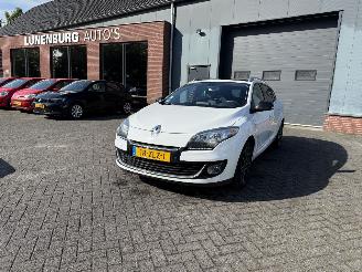 Schadeauto Renault Mégane 1.5 dCi Bose PANORAMADAK 2012/12