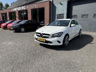 damaged passenger cars Mercedes Cla-klasse 180 Ambition (Sedan 4-dr.) 2018/4