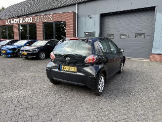 uszkodzony samochody osobowe Toyota Aygo 1.0-12V  AIRCO (Hatchback 5-dr.) 2009/4