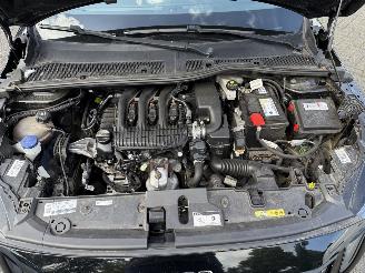 Peugeot 208 1.2 PureTech Active (Hatchback 5-dr.) picture 5