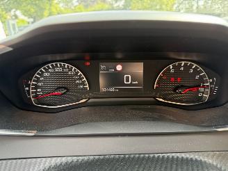 Peugeot 208 1.2 PureTech Active (Hatchback 5-dr.) picture 28