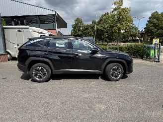 Hyundai Tucson 1.6 T-GDI PHEV E-Motion (SUV 5-dr.) picture 2