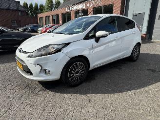 Voiture accidenté Ford Fiesta 1.25 Trend (Hatchback 5-dr.) 2012/11