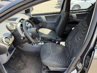 Toyota Aygo 1.0-12V Comfort  AUTOMAAT (Hatchback 5-dr.) picture 21