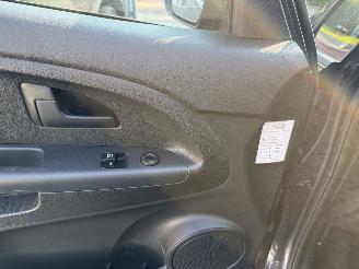 Kia Venga 1.4 CVVT 20th Anniversary (MPV 5-dr.) picture 21