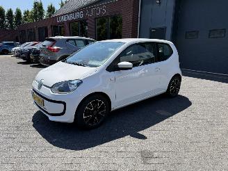 krockskadad bil auto Volkswagen Up! 1.0 high up! BlueMotion 2015/3