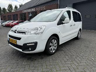 Damaged car Citroën Berlingo 1.2 PureTech Feel (MPV 5-dr.) 2017/11