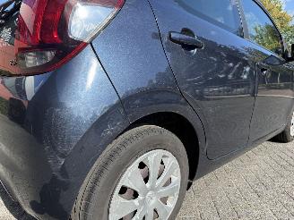 Peugeot 108 1.0 e-VTi Blue Lion AIRCO  (Hatchback 5-dr.) picture 10