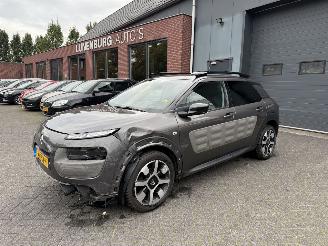 Voiture accidenté Citroën C4 cactus 1.2 PureTech One-Tone (SUV 5-dr.) 2018/1