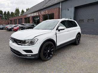 škoda osobní automobily Volkswagen Tiguan 1.4 TSI  PANORAMADAK Connected Series 2016/9