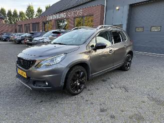 uszkodzony samochody osobowe Peugeot 2008 1.2 PureTech Allure (SUV 5-dr.) 2018/7