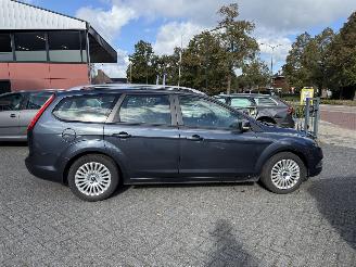 Ford Focus 1.8 Limited (Stationwagen 5-dr.) picture 2