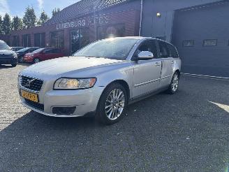 skadebil auto Volvo V-50 2.0 Sport (Stationwagen 5-dr.) 2010/4