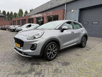 Voiture accidenté Ford Puma 1.0 EcoBoost Hybrid Titanium (SUV 5-dr.) 2021/8