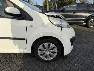Peugeot 107 1.0 Active (Hatchback 5-dr.) picture 16