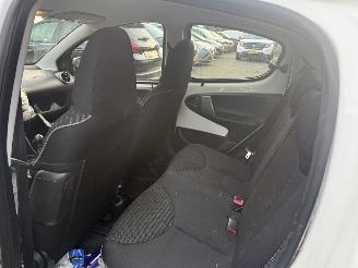Peugeot 107 1.0 Active (Hatchback 5-dr.) picture 17