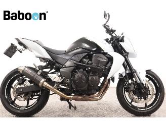 krockskadad bil motor Kawasaki Z 750  2010/4