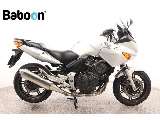krockskadad bil motor Honda CBF 600 S 2004/4