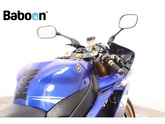 Yamaha  YZF-R1 picture 10