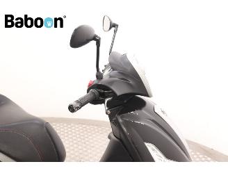 Piaggio Beverly 350 Sport Touring ABS picture 15