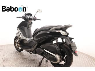 Piaggio Beverly 350 Sport Touring ABS picture 6