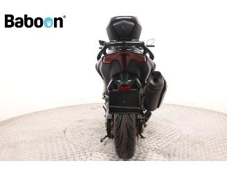 Yamaha  T-MAX 560 Tech Max ABS picture 6