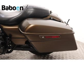 Harley-Davidson  FLHX Street Glide picture 21