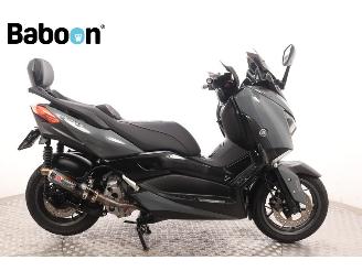 uszkodzony motocykle Yamaha  X MAX 300 Tech Max 2021/12