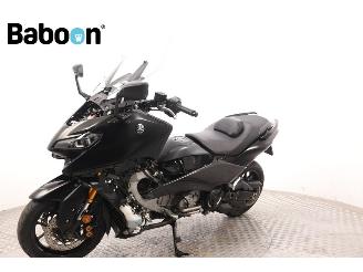 Yamaha  T-Max Tech Max 560 ABS picture 4