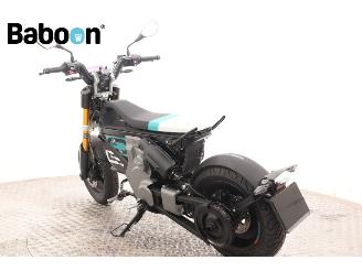 BMW  CE 02 picture 6