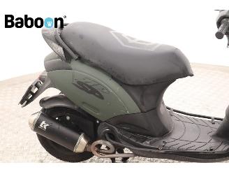 Piaggio  Zip 45KM picture 12
