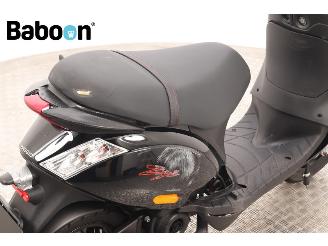 Piaggio  Zip 45KM picture 9