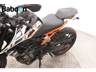 KTM 125 Duke  picture 19