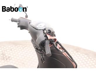 Piaggio  Zip 45KM picture 13