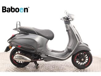 damaged scooters Vespa  Sprint 25KM 2017/7
