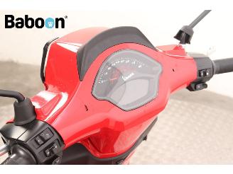 Vespa  Sprint 4T Racing 60s 45KM picture 18