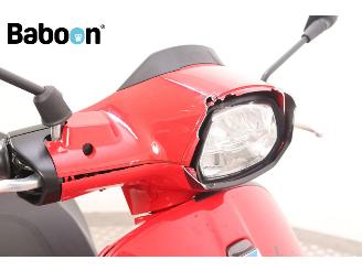 Vespa  Sprint 4T Racing 60s 45KM picture 9