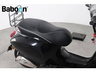 Vespa  Sprint 25KM picture 10