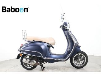 Vaurioauto  scooters Vespa  Primavera 45KM 2020/8