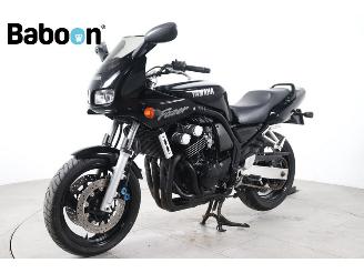 Yamaha FZS 600 Fazer picture 4